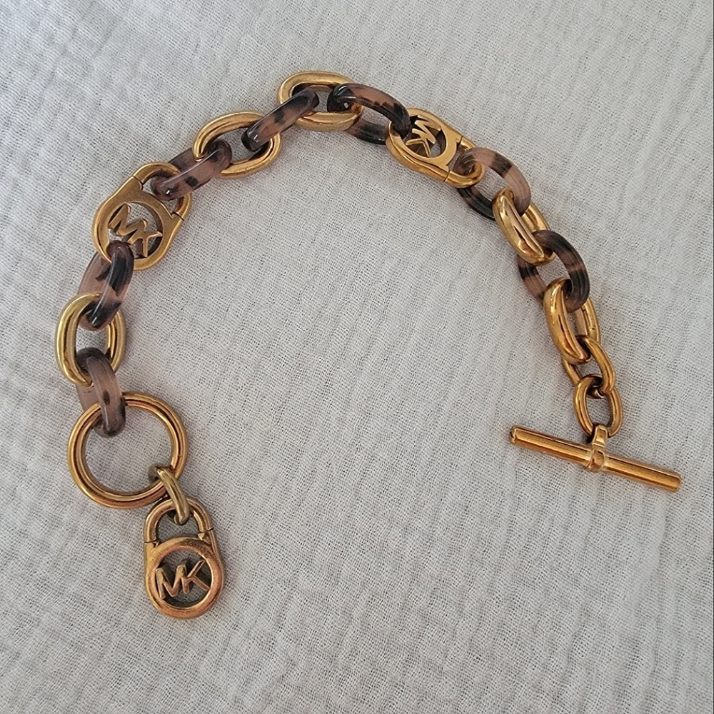 Michael Kors Gold Tortoise Shell chain link bracelt